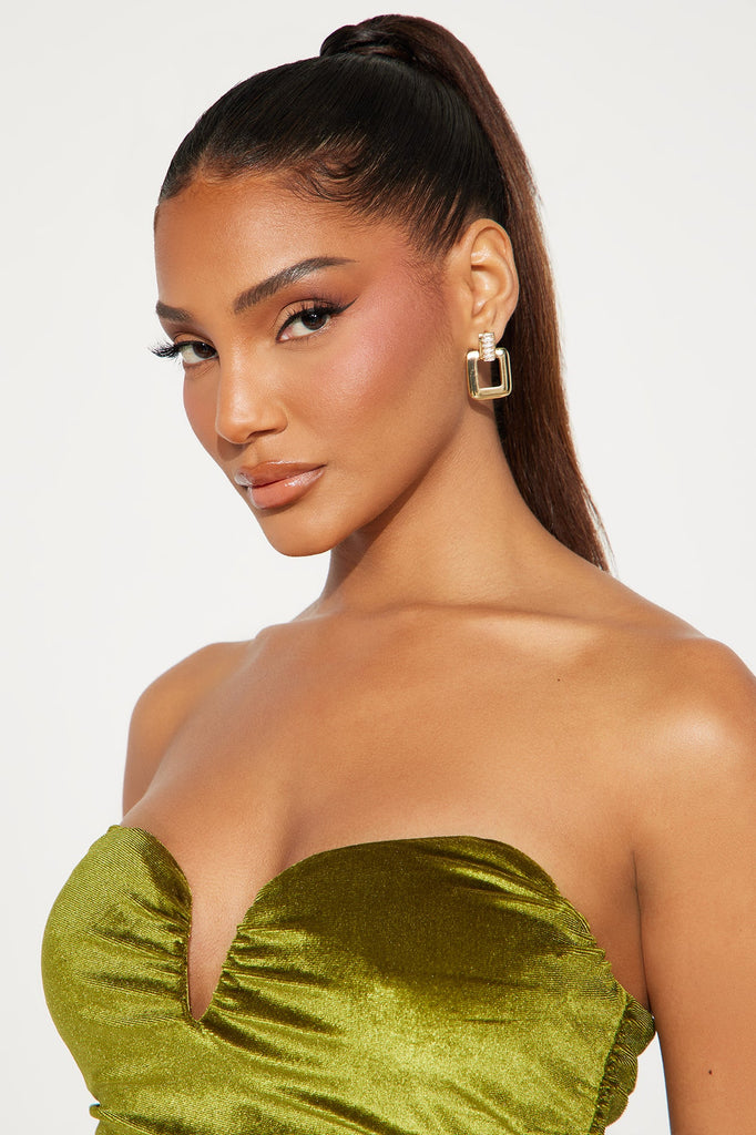 https://cdn.shopify.com/s/files/1/0293/9277/files/01-03-25_S5_29_88206E1_Gold_RA_AP_11-25-29_4243_PXF.jpg?v=1736650811