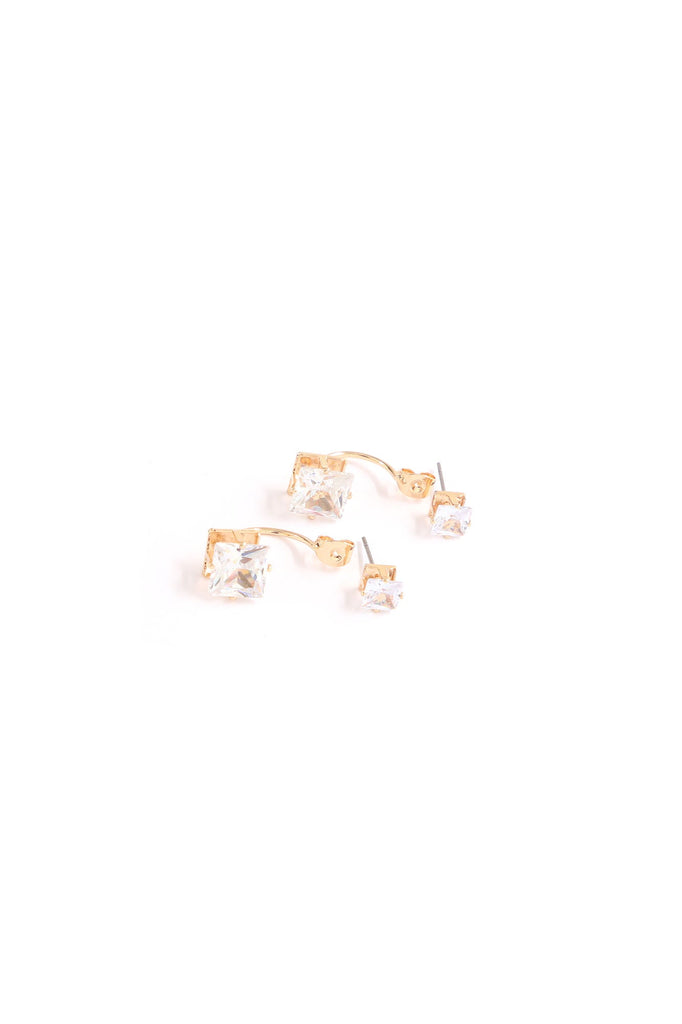 https://cdn.shopify.com/s/files/1/0293/9277/products/01-05-21Studio1_SN_10-17-34_14_TROY6566_Silver_3640_KL.jpg?v=1613685465