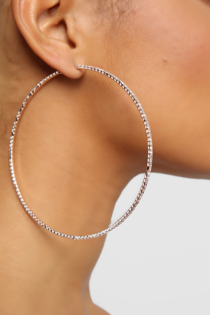https://cdn.shopify.com/s/files/1/0293/9277/products/01-29-19_Studio_1_RM_17-29-17_24289CR_RoseGold_0722_AJ.jpg?v=1571440280