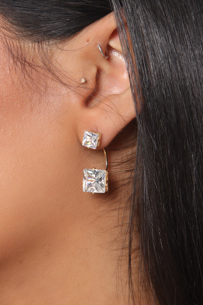 https://cdn.shopify.com/s/files/1/0293/9277/products/02-18-21Studio3_RM_CP_VJ_11-51-34_25_TROY6566_Silver_0604_JK.jpg?v=1613685465