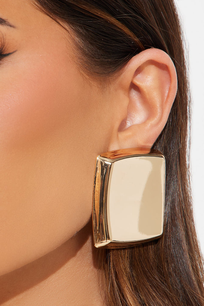 https://cdn.shopify.com/s/files/1/0293/9277/files/02-21-25_S6_16_25E5165_Gold_CXB_IM_09-57-49_30425_PXF.jpg?v=1740433867