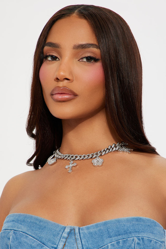 https://cdn.shopify.com/s/files/1/0293/9277/files/03-06-25_S6_31_L5CH440_Silver_ZSR_RK_AC_13-27-58_68403_EH.jpg?v=1741309690
