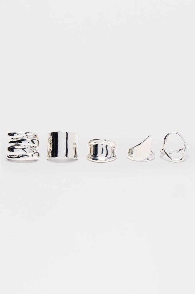 https://cdn.shopify.com/s/files/1/0293/9277/files/03-10-25_S10_57_TR0483RH_Silver_CXB_11-34-58_FLATLAY_8139_PXF.jpg?v=1741972371