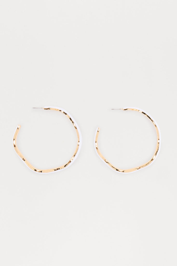 https://cdn.shopify.com/s/files/1/0293/9277/files/03-17-25_S10_79_TROY11890_Whitecombo_ZSR_CXB_14-27-40_FLATLAY_8828_PXF.jpg?v=1742595470