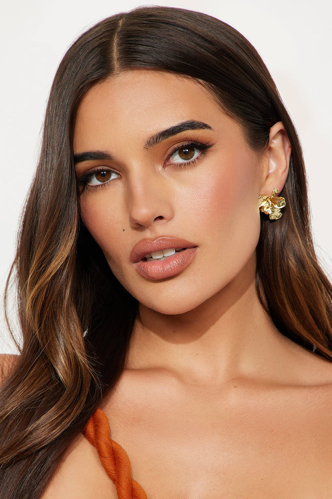 https://cdn.shopify.com/s/files/1/0293/9277/files/04-09-25_S3_41_ZDFNA0333_Gold_AE_DO_12-01-30_2082_PXF.jpg?v=1744400392