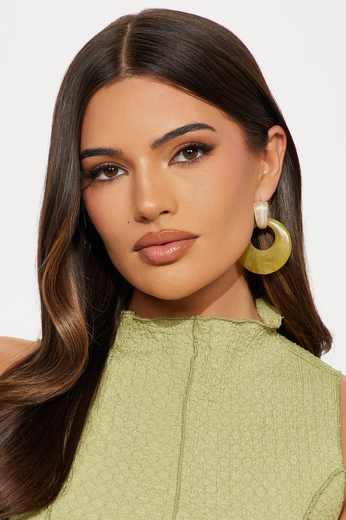 https://cdn.shopify.com/s/files/1/0293/9277/files/04-25-25_S3_28_91390E_Olive_AE_DO_11-17-13_60014_PXF.jpg?v=1745867195
