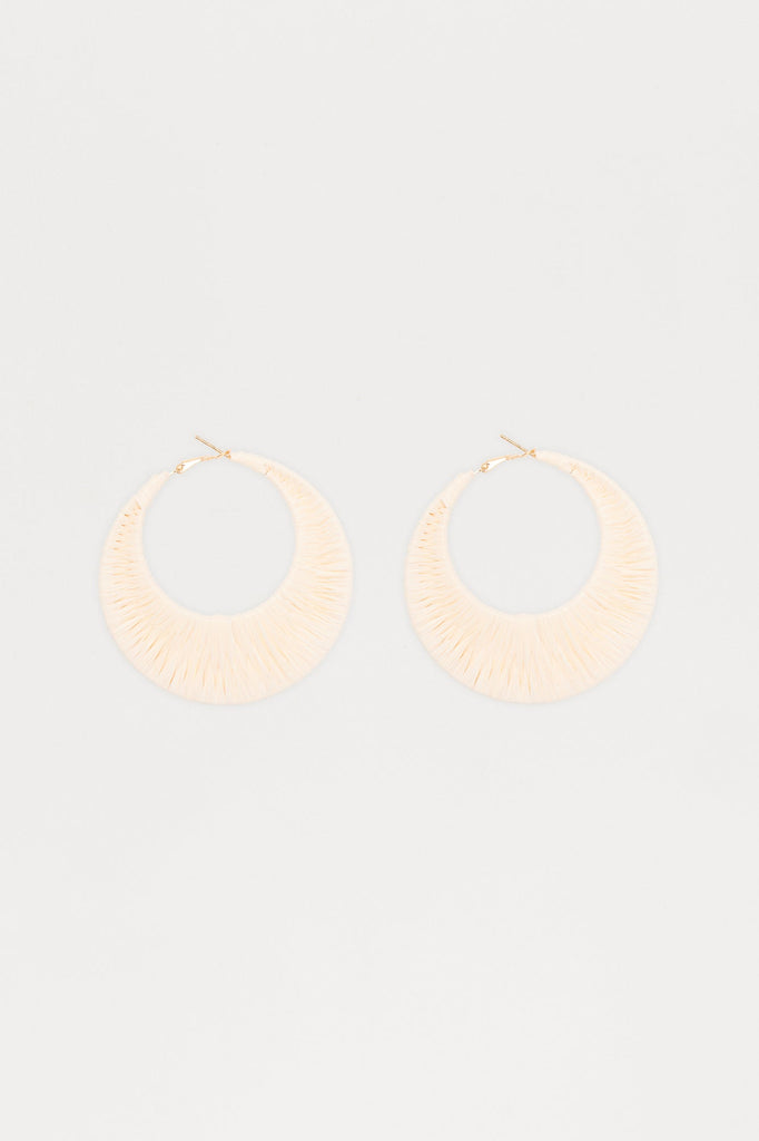 https://cdn.shopify.com/s/files/1/0293/9277/files/04-30-25_S10_14_E91096_Ivory_CXB_09-52-00_FLATLAY_10898_PXF.jpg?v=1746744693