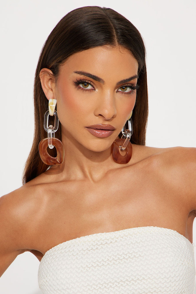 https://cdn.shopify.com/s/files/1/0293/9277/files/05-03-25_S3_23_TROY12931_Browncombo_RM_MC_10-47-10_18044_ES.jpg?v=1746569521