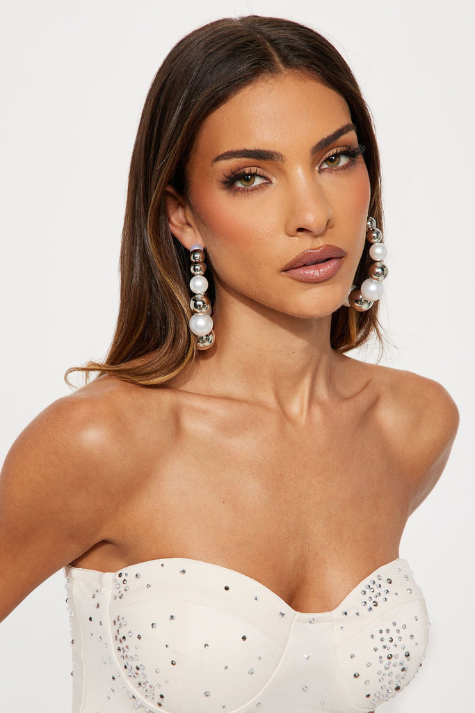 https://cdn.shopify.com/s/files/1/0293/9277/files/05-03-25_S3_62_E2876_Silver_RM_MC_13-22-58_18538_BH.jpg?v=1746572670
