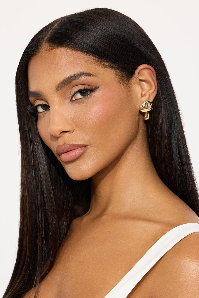 https://cdn.shopify.com/s/files/1/0293/9277/files/05-06-25_S9_56_78E4949_Gold_ZSR_AE_MC_14-53-20_7170_PXF.jpg?v=1746800791