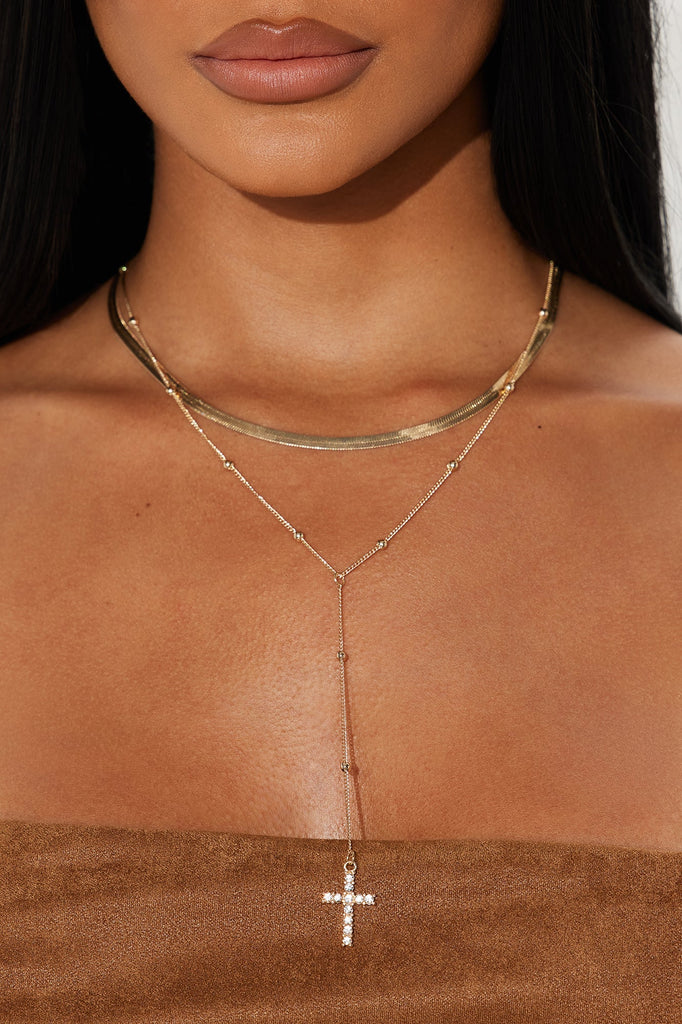 https://cdn.shopify.com/s/files/1/0293/9277/files/05-14-25_S4_6_KCN79073_Gold_RK_SS_10-08-27_34422_PXF.jpg?v=1747327447