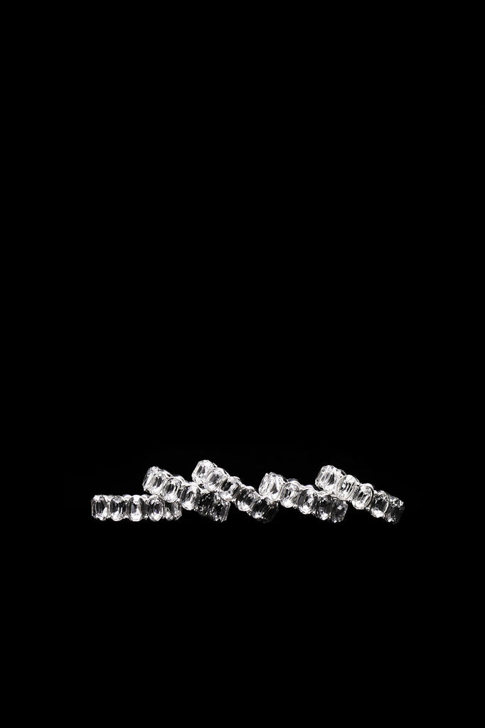 https://cdn.shopify.com/s/files/1/0293/9277/files/05-19-23BridalCollection1782_ES_DM.jpg?v=1733869857