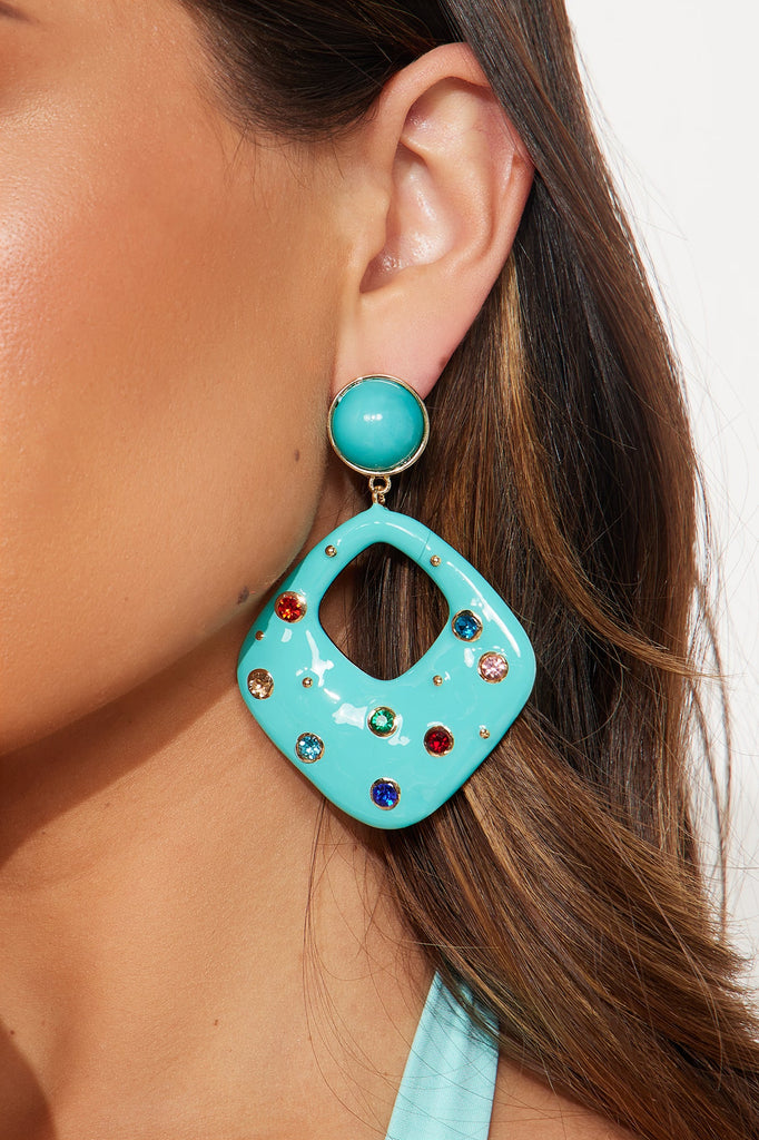 https://cdn.shopify.com/s/files/1/0293/9277/files/05-19-25_S3_23_TROY11279_Blue_CZ_DO_10-45-01_27297_PXF.jpg?v=1747776192