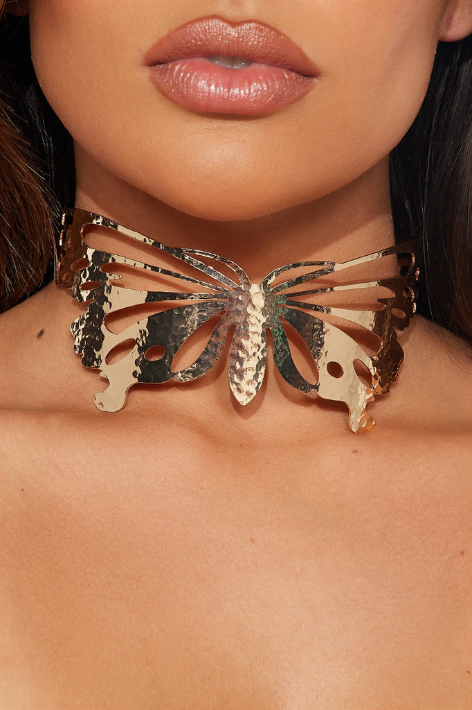https://cdn.shopify.com/s/files/1/0293/9277/files/05-19-25_S3_26_MTN7910GD_Gold_CZ_DO_10-52-37_27316_PXF.jpg?v=1747776392