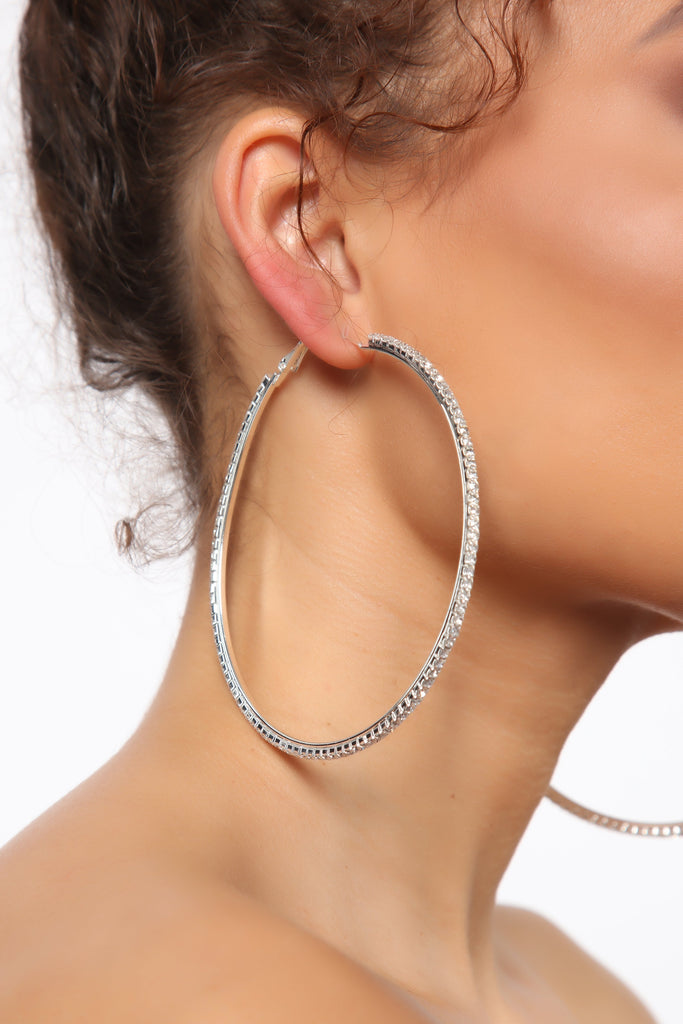 https://cdn.shopify.com/s/files/1/0293/9277/products/06-04-19_Studio_4_MA_12-46-49_64_LKE15809_Silver_R_1682_JK.jpg?v=1571437940