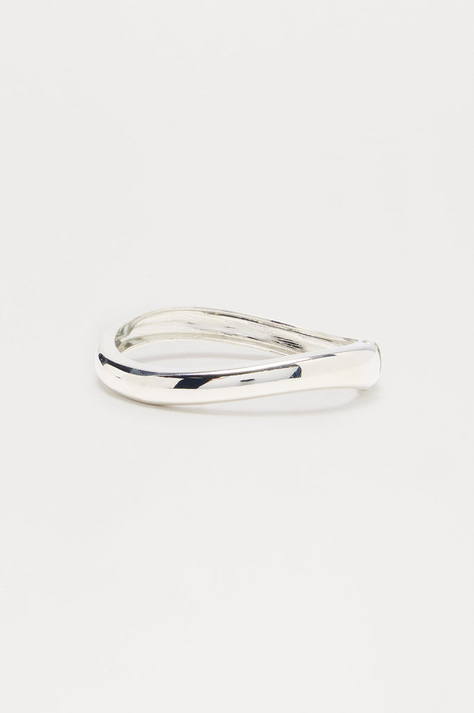https://cdn.shopify.com/s/files/1/0293/9277/files/06-09-25_S15_44_YB1911RH_Silver_CR_15-39-08_FLATLAY_6327_PXF.jpg?v=1750183394