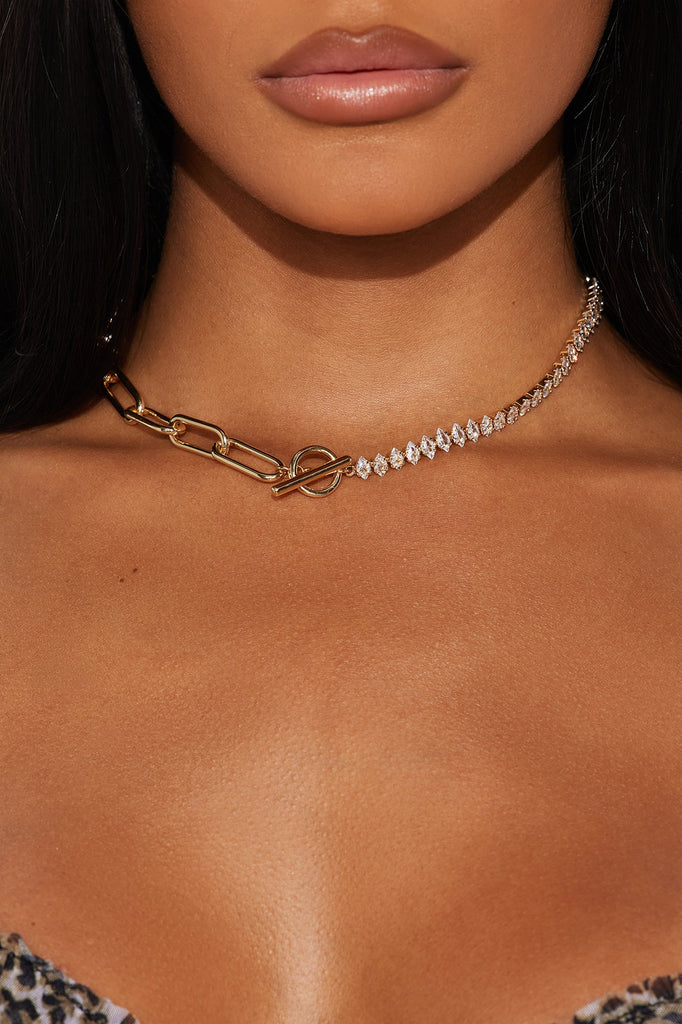 https://cdn.shopify.com/s/files/1/0293/9277/files/06-10-25_S4_73_93158N1_Gold_CZ_AC_13-55-33_1264_PXF.jpg?v=1749679196