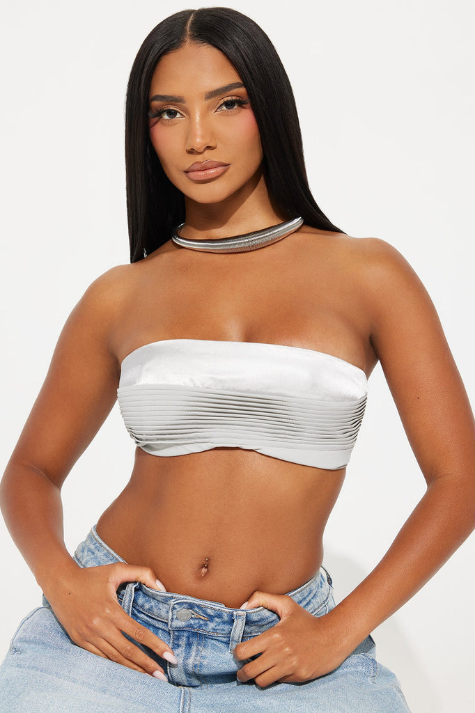 https://cdn.shopify.com/s/files/1/0293/9277/files/06-16-25_S3_49_TNLB740099_Silver_KJ_PC_11-38-27_6677_PXF.jpg?v=1750183368