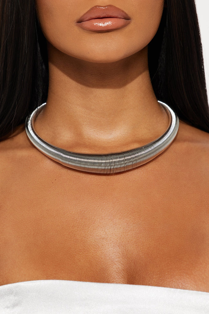 https://cdn.shopify.com/s/files/1/0293/9277/files/06-16-25_S3_49_TNLB740099_Silver_KJ_PC_11-38-44_6681_PXF.jpg?v=1750183368