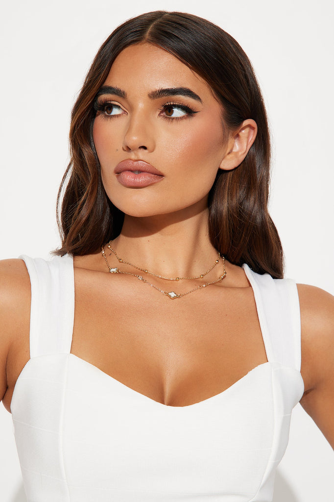 https://cdn.shopify.com/s/files/1/0293/9277/files/08-21-24_S5_66_TROY11793_Gold_CZ_AP_13-36-52_10036_PXF.jpg?v=1724370528