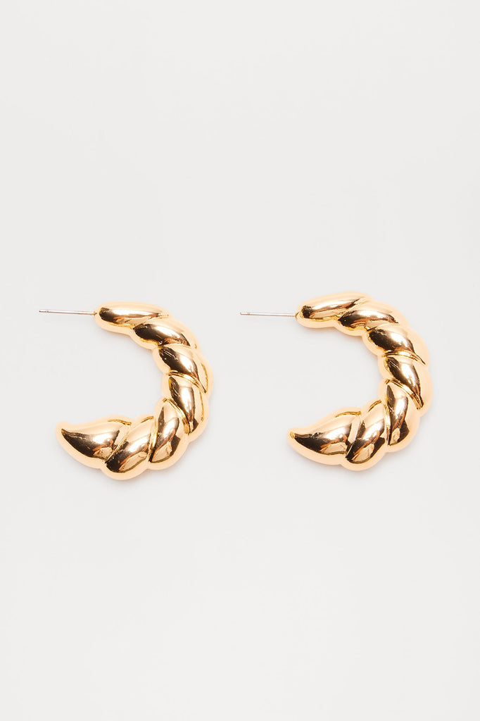 https://cdn.shopify.com/s/files/1/0293/9277/files/09-18-24_S15_81_ZDMKE506117_Gold_CZ_12-00-044913_PXF.jpg?v=1727116769