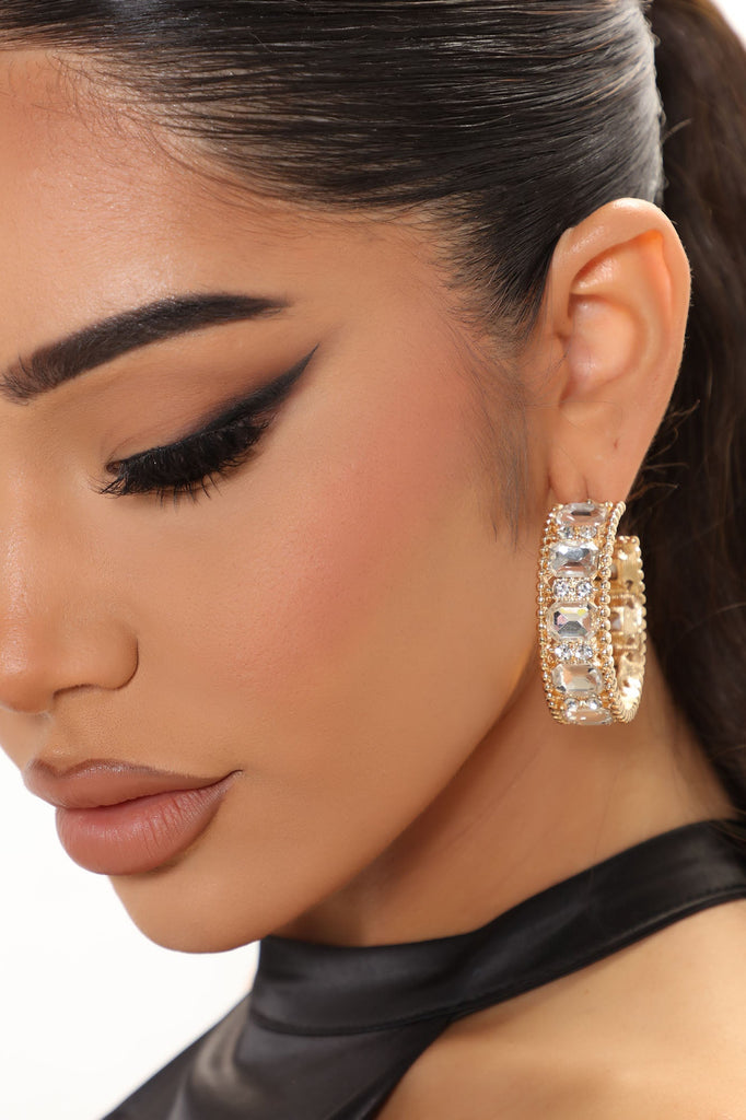 https://cdn.shopify.com/s/files/1/0293/9277/products/10-01-21Studio2_SN_KP_09-45-14_4_KCE68611_GoldClear_3966_MH.jpg?v=1633385637
