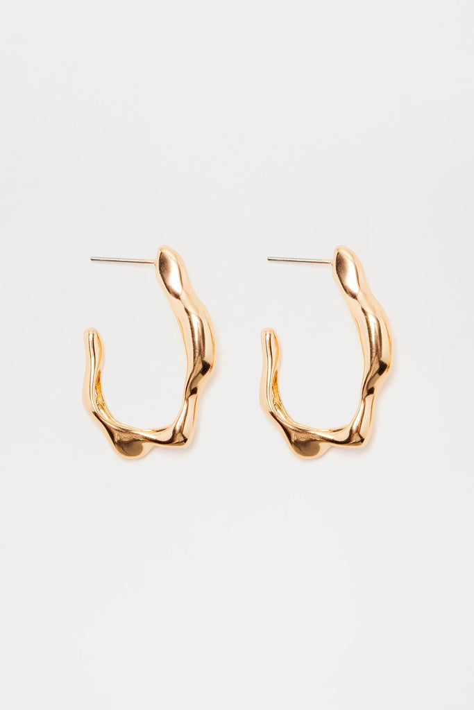 https://cdn.shopify.com/s/files/1/0293/9277/files/10-02-24_S15_12_ZDJYNQ24070817_Gold_CZ_13-24-015829_ES.jpg?v=1728405348