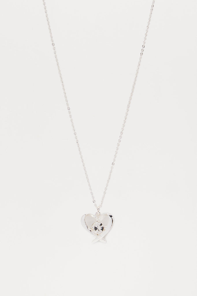 https://cdn.shopify.com/s/files/1/0293/9277/files/12-18-24_S15_60_89584N_Silver_CZ_11-41-117489_PXF.jpg?v=1736654933