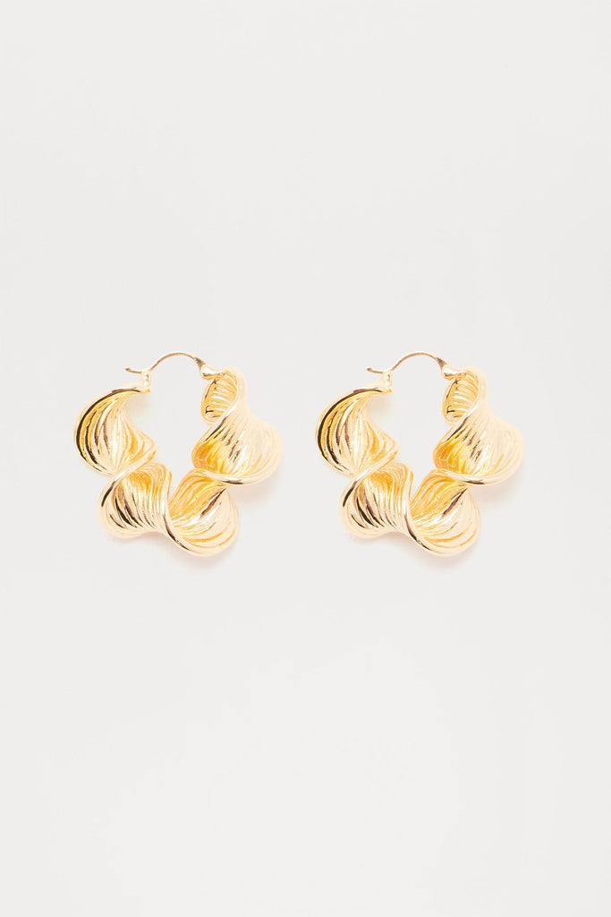 https://cdn.shopify.com/s/files/1/0293/9277/files/12-19-24_S15_20_ZDJYNQ24070827_Gold_CZ_09-31-527605_ES.jpg?v=1735925553