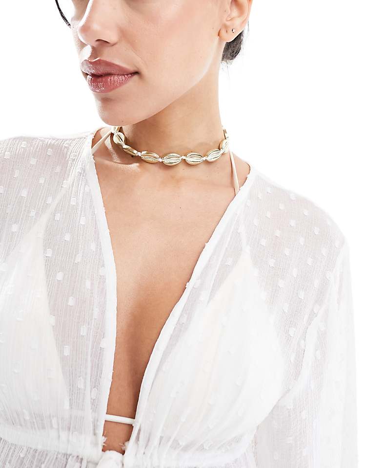 https://images.asos-media.com/products/south-beach-shell-choker-necklace-in-gold/205527636-3?$n_750w$&wid=750&fit=constrain