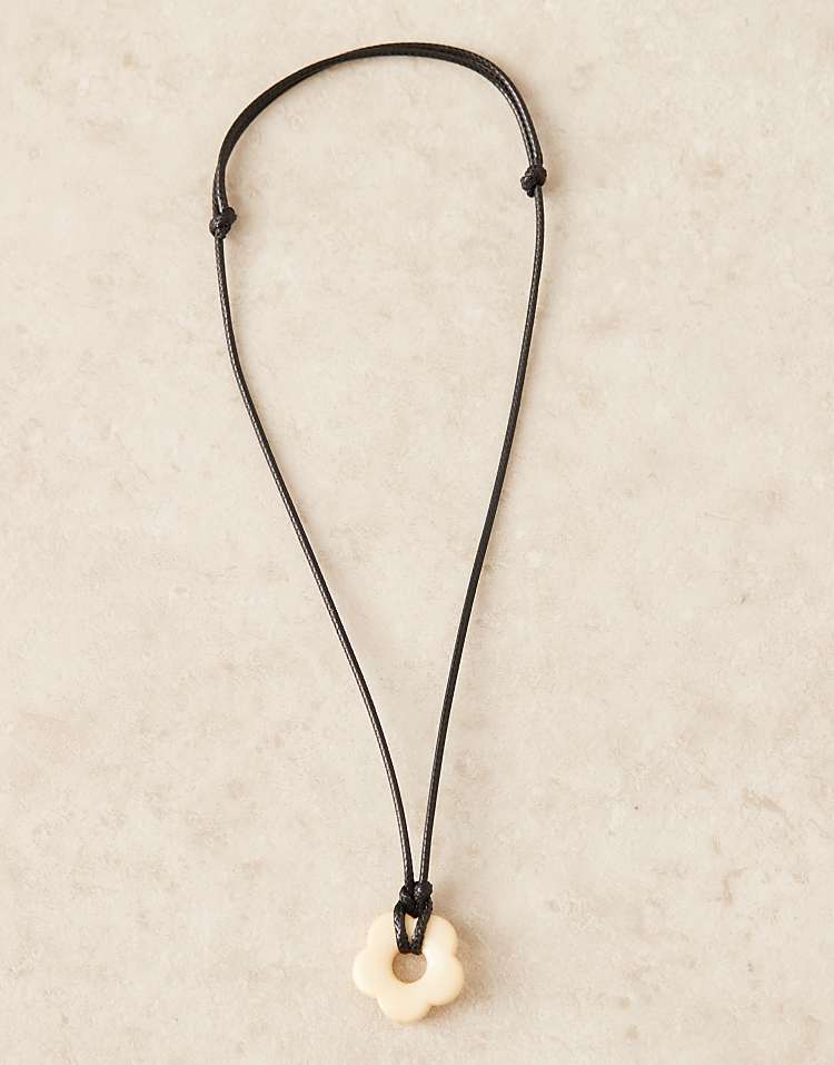 https://images.asos-media.com/products/designb-london-cord-necklace-with-resin-pendant-in-cream/208519252-2?$n_750w$&wid=750&fit=constrain