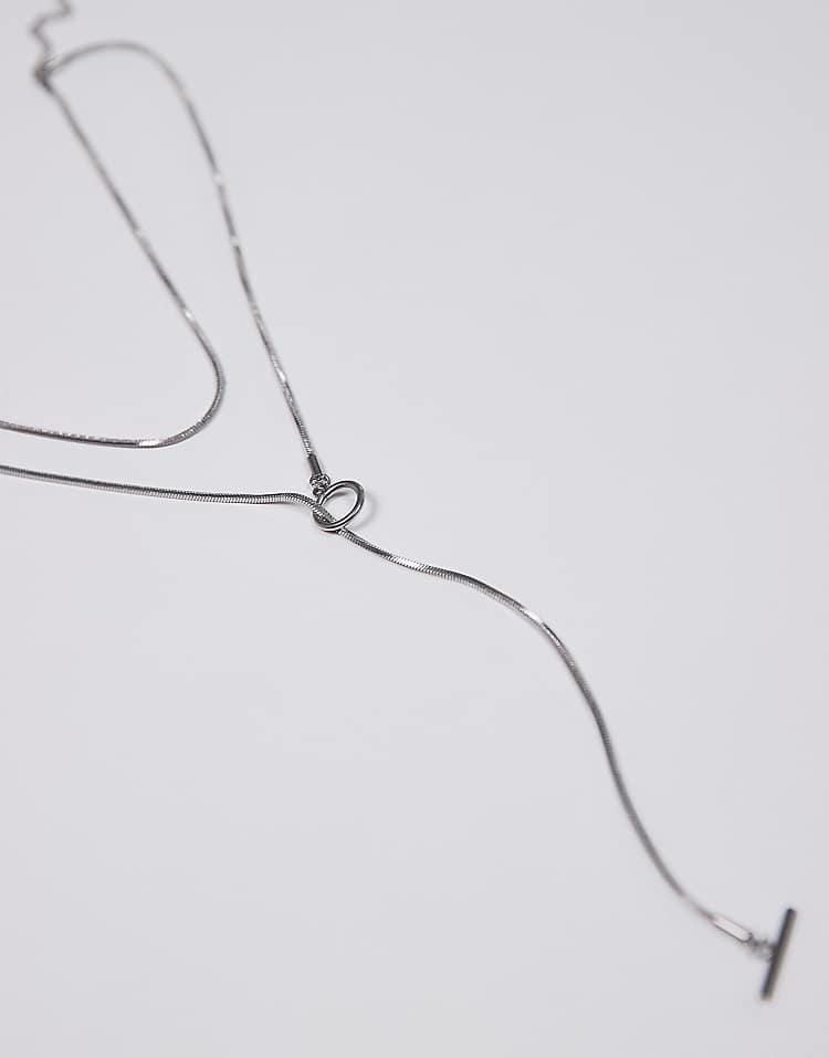 https://images.asos-media.com/products/topshop-samir-waterproof-stainless-steel-link-charm-necklace-in-silver/208532347-2?$n_750w$&wid=750&fit=constrain