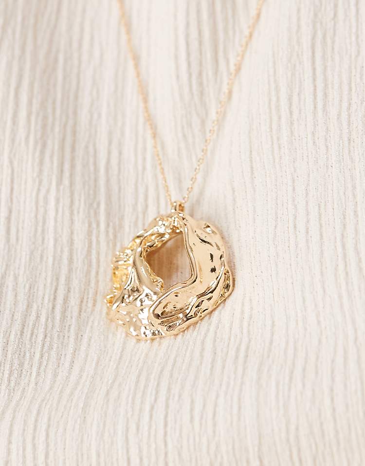 https://images.asos-media.com/products/asos-design-necklace-with-molten-pendant-in-gold-tone/208583096-2?$n_750w$&wid=750&fit=constrain