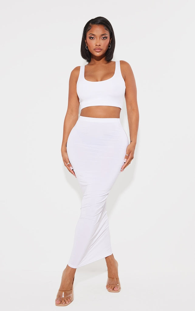 https://cdn-img.prettylittlething.com/d/3/c/e/d3cec964a0f6fc8733eb4937295cdafb4b661375_clu7664_3.jpg